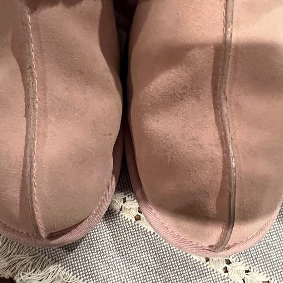 Ugg Scuffette Pink Women's Slippers, size 10, GUC, see photos, baby pink, fluffy - Picture 6 of 8